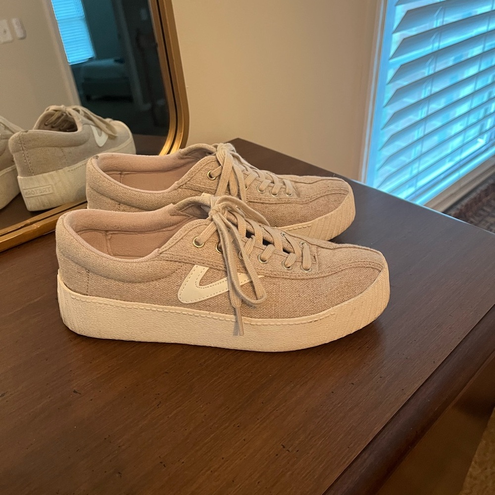 Tretorn Sneakers with White Accents